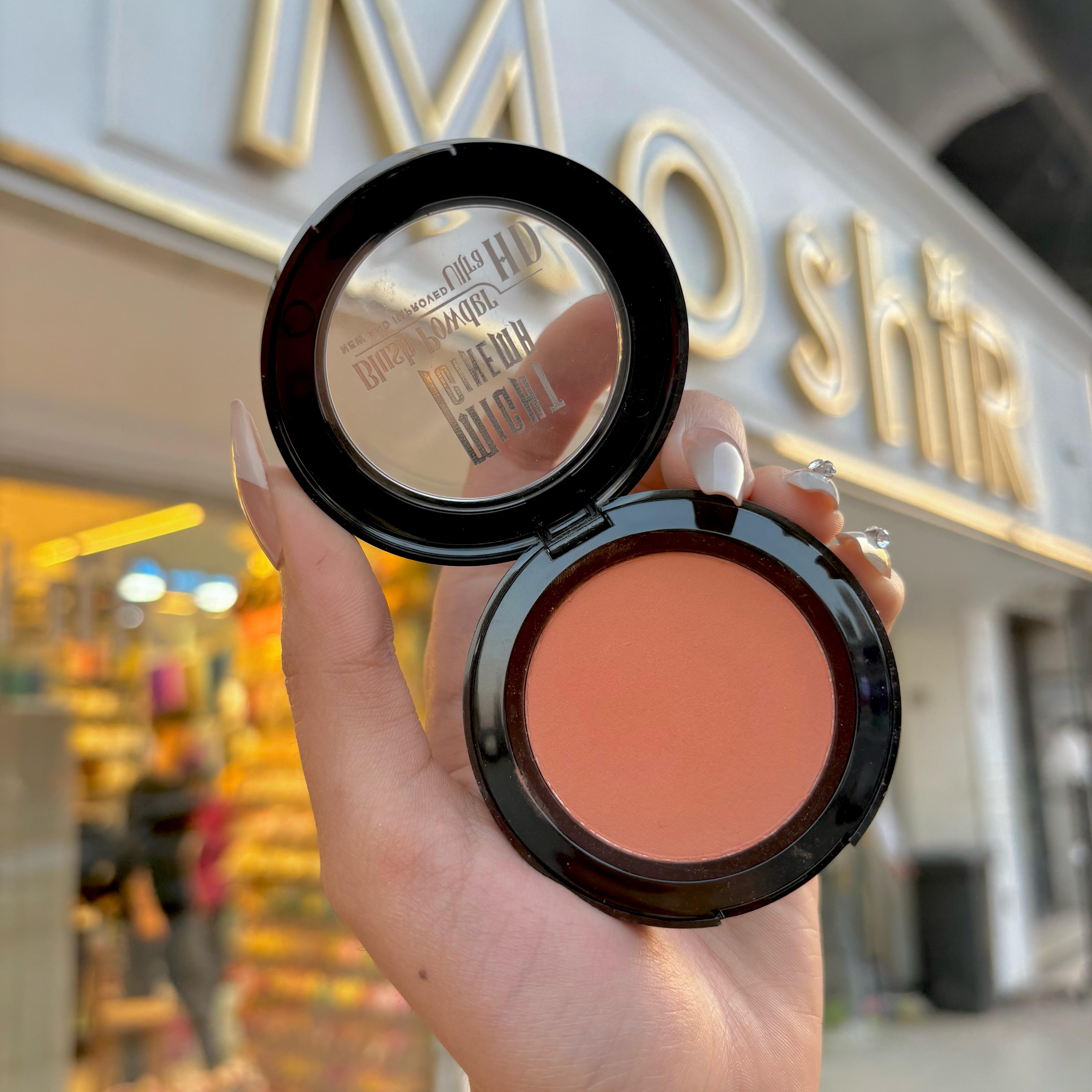 Might Cinema Blusher - بلاشر سينما