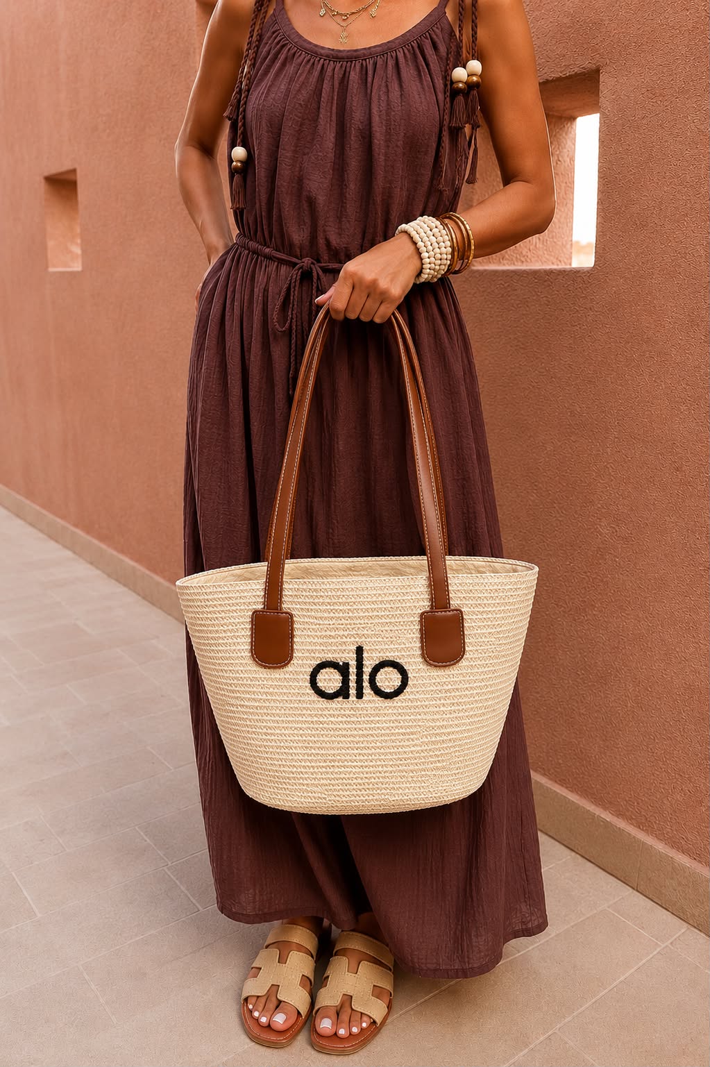 Alo Basket Bag الصورة الرئيسية