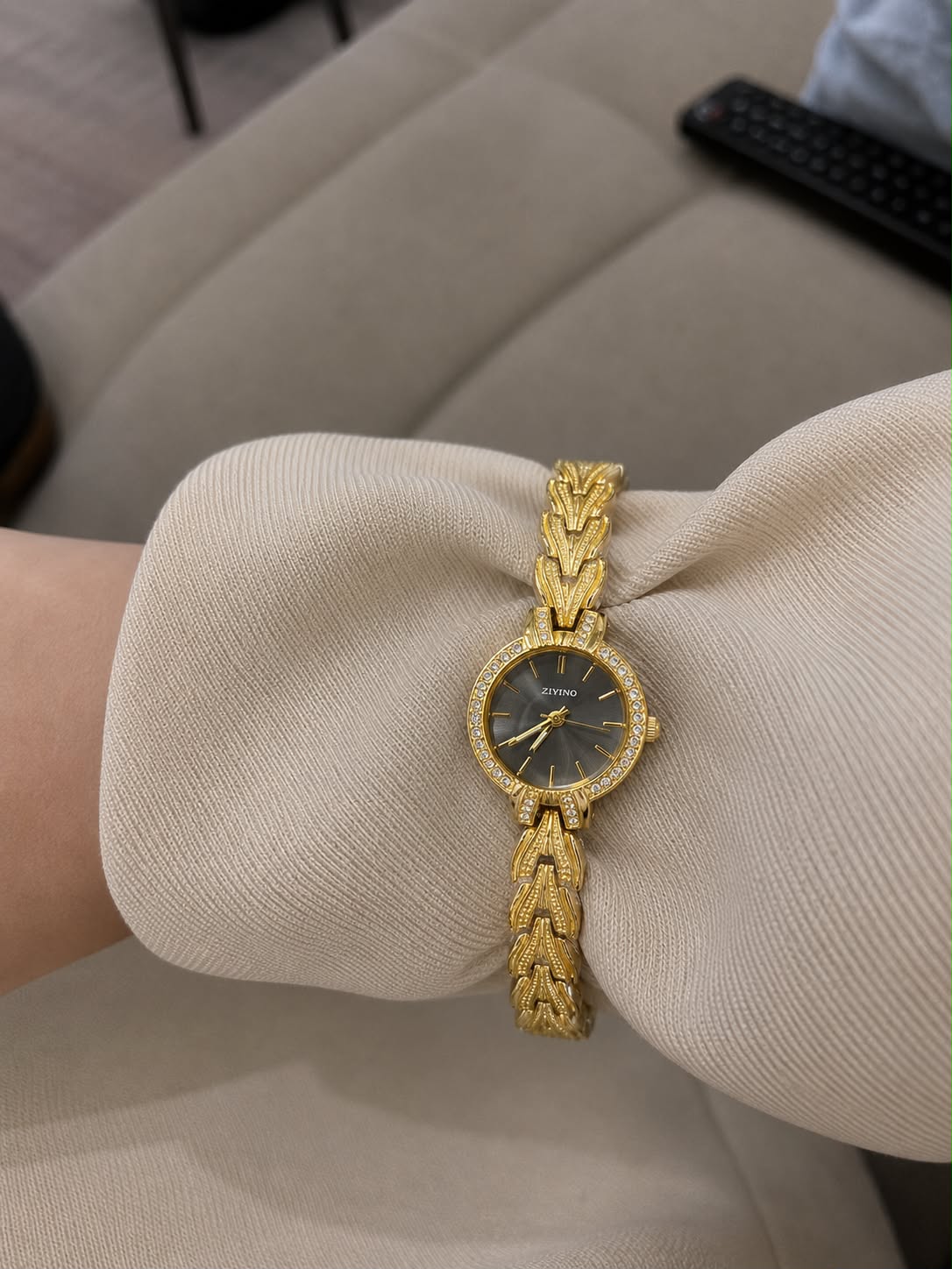 chic Gold الصورة الرئيسية