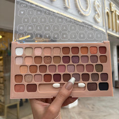 ROMANTIC EYESHADOW PALETTE - شادو رومانتيك