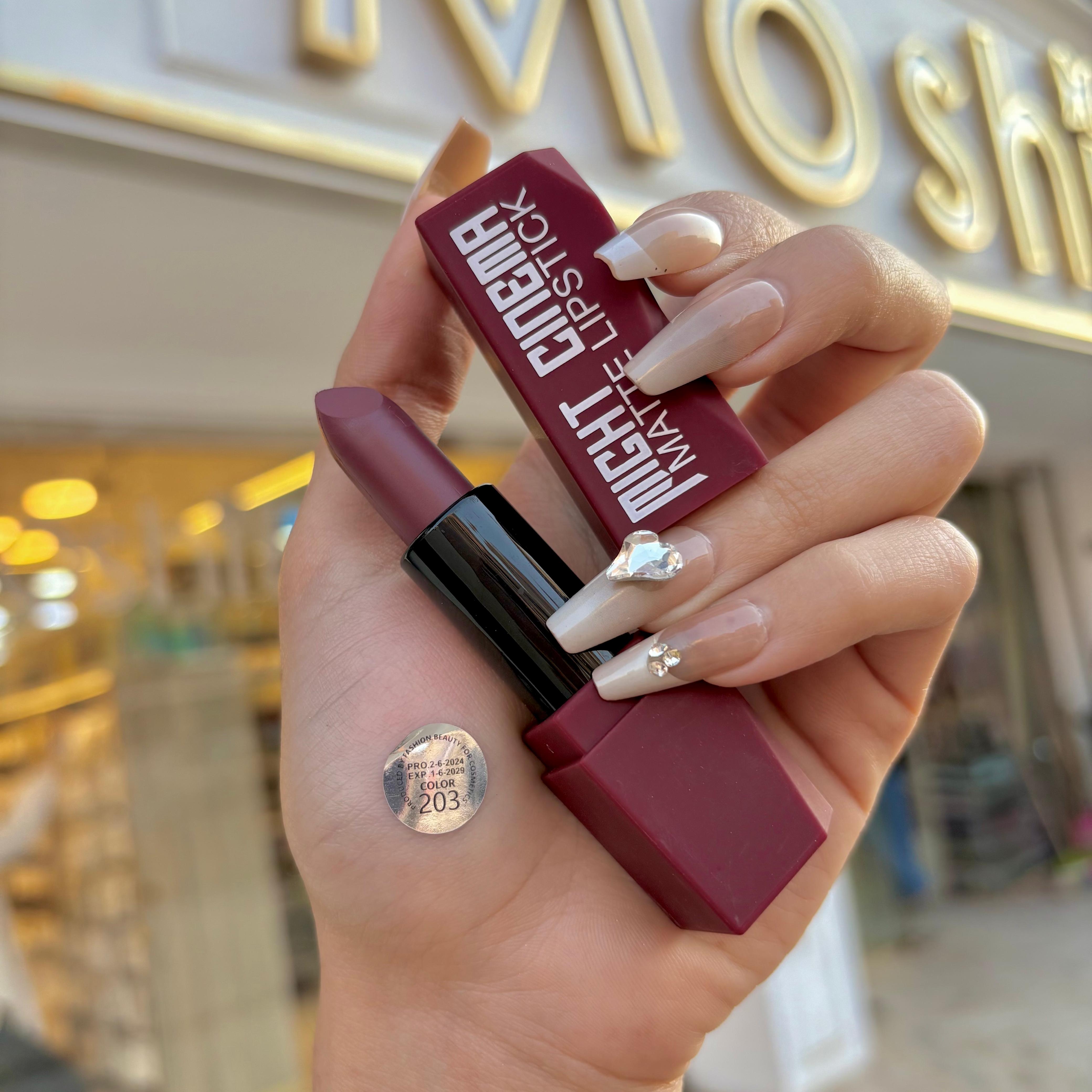Might Cinema Lipstick - روج ستيك سينما
